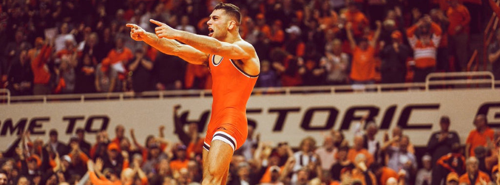 Oklahoma State Overpowers Iowa on Their Way to A 27-12 Victory